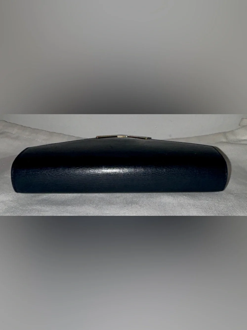 Fendi Black Leather V-Detail Wallet - Picture 3 of 12